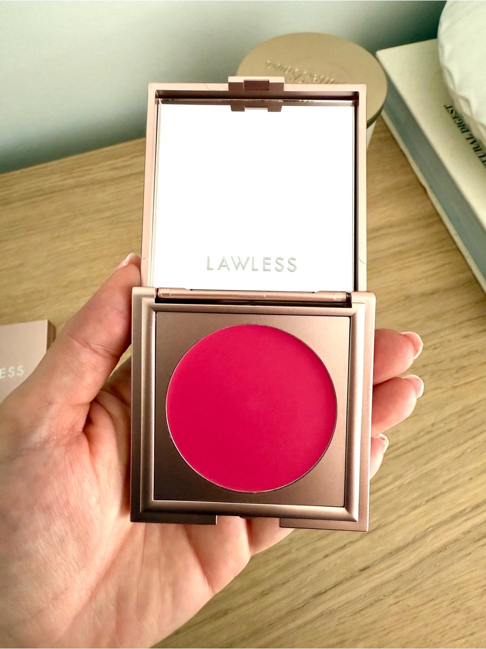 LAWLESS Soft-Blur Cream Blush — Colour: VALENTINE